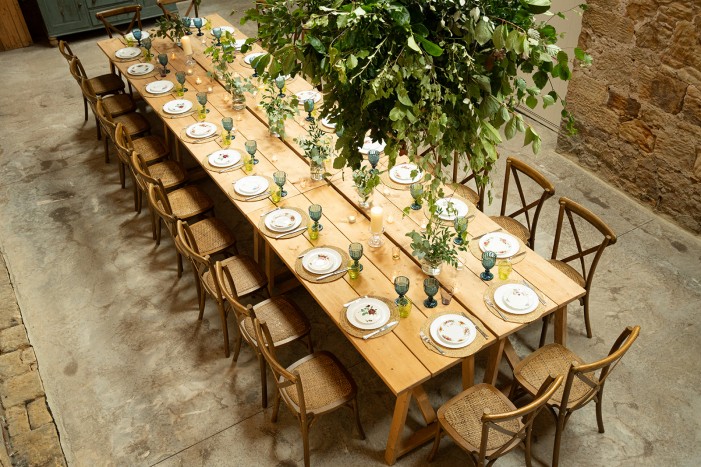 retreat dining in the barn